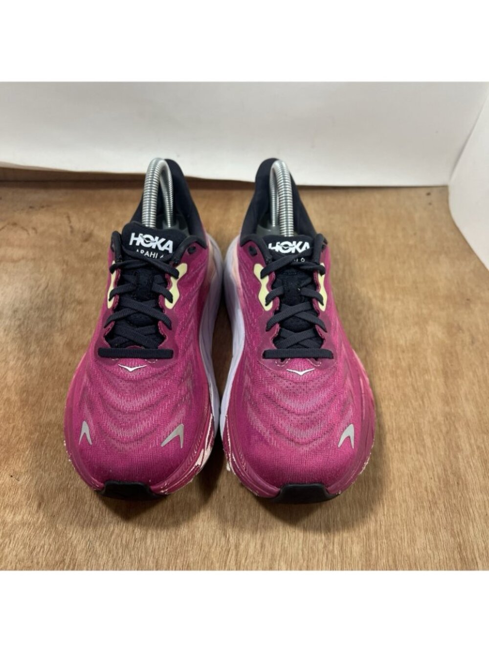 Hoka One One Arahi 6 Women's Size 7 Pink Walking Running Sneakers - Picture 2 of 9